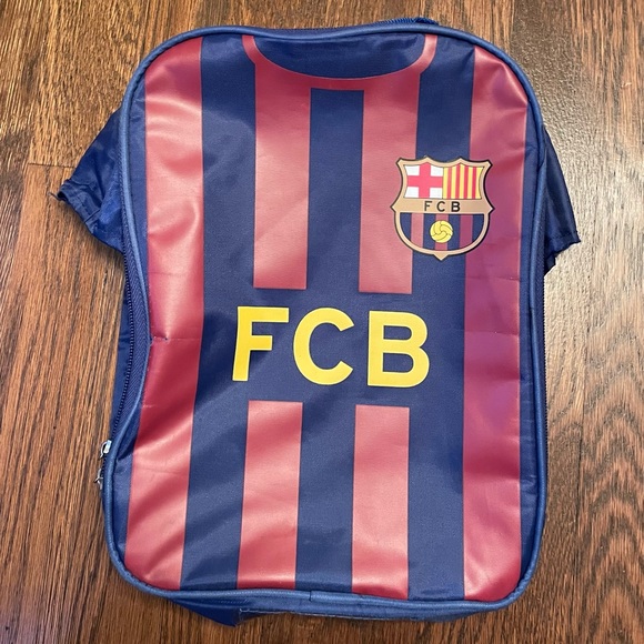 FC Barcelona Insulated Kit Lunch Bag - Picture 3 of 9